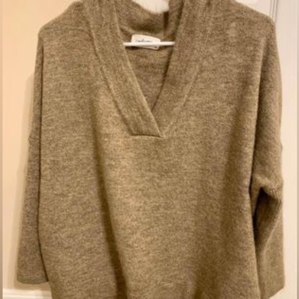 CJLA Sweater M/L